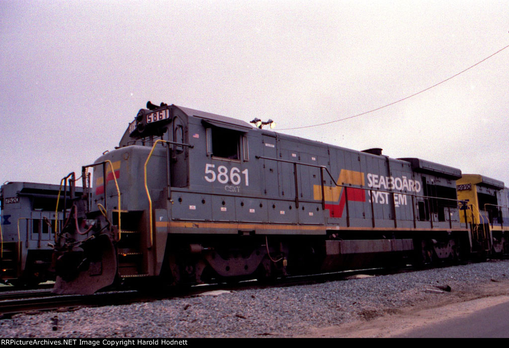 CSX 5861